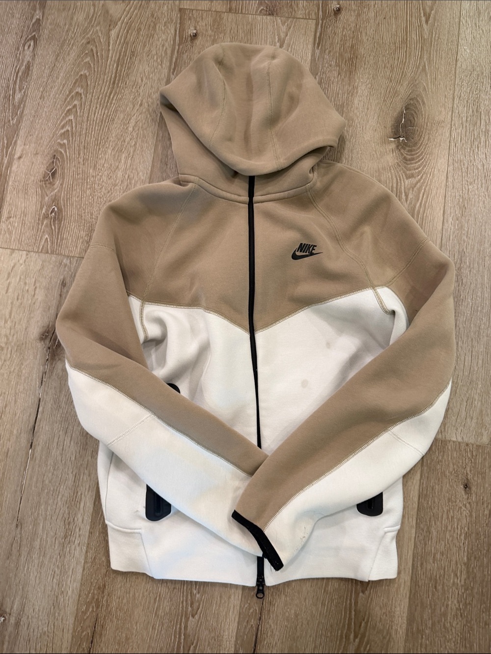 Nike Tech Jacket in Tan & White